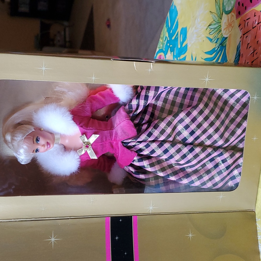 Barbie, Winter Rhapsody 2nd in Series, Avon Exclusive Doll